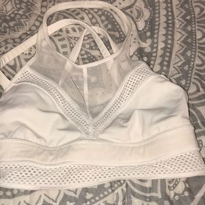 Lululemon rare white sports bra halter /crop (2)
